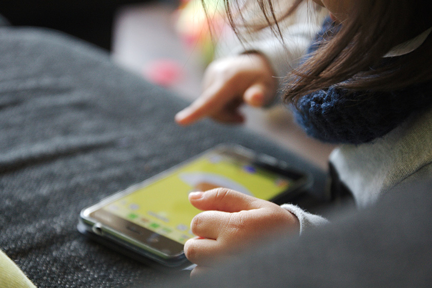 HOW TO KEEP YOUR KIDS SAFE ON SOCIAL MEDIA | SOCIAL MEDIA TIPS FOR PARENTS<